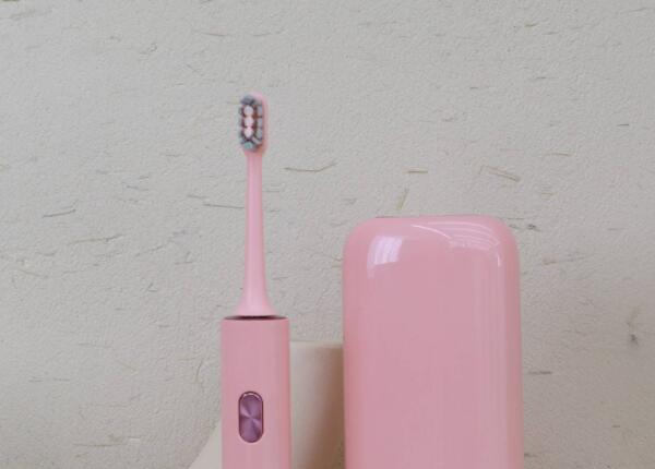 成人电动牙刷儿童能用吗？儿童使用成人电动牙刷的危害