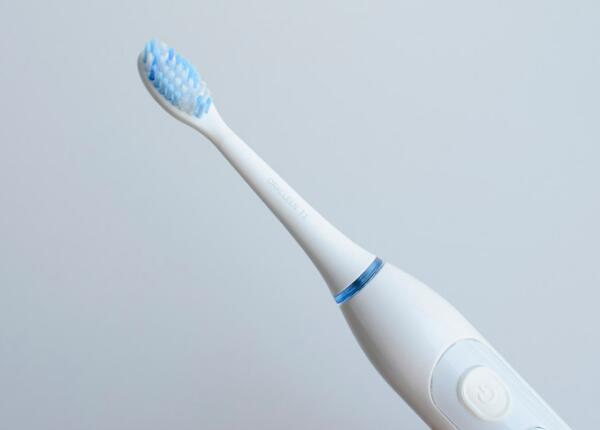 电动牙刷刷头如何清洁？电动牙刷刷头清洁的四大小妙招