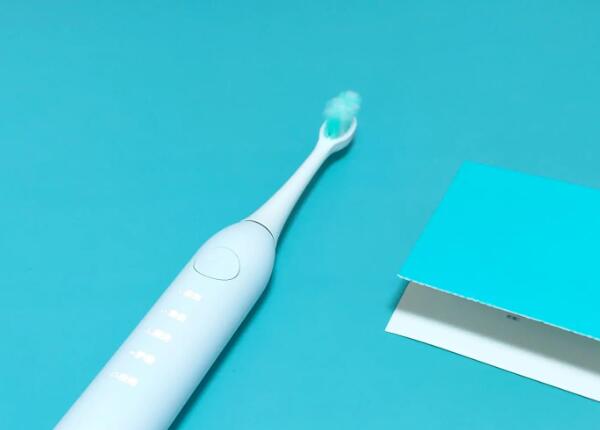 30块和300块，电动牙刷是不是智商税？