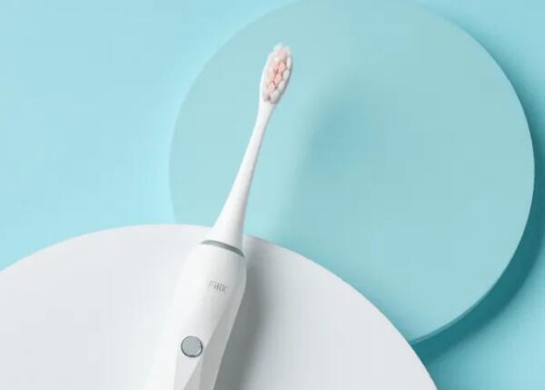 飞利浦声波电动牙刷防水吗？牢记使用飞利浦动牙刷几大注意事项
