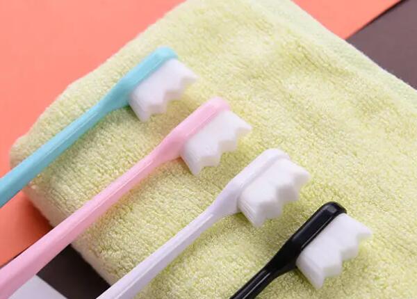 儿童电动牙刷波浪形牙刷好吗？儿童用波浪型牙刷还是平牙刷好？