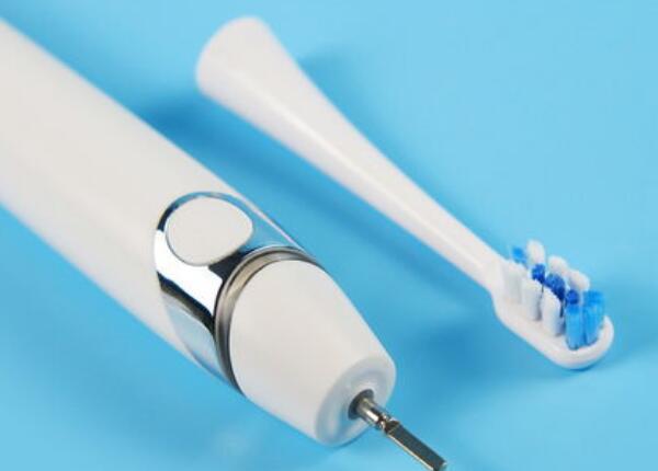 电动牙刷的刷头一般多久换一个