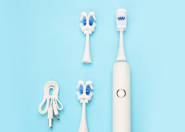 正确使用电动牙刷替换头
