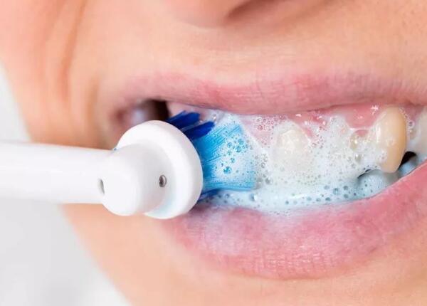 电动牙刷使用 电动牙刷使用