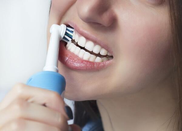 电动牙刷好还是手动牙刷好