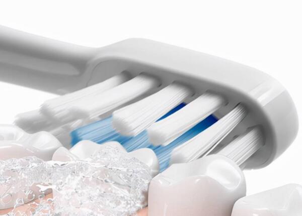 电动牙刷伤牙齿吗