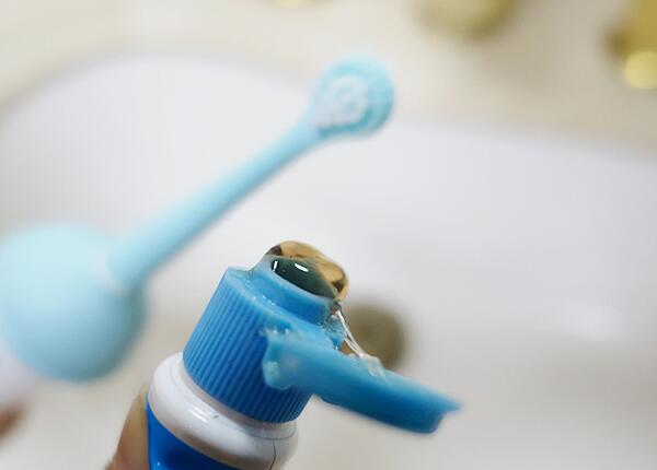 小孩用电动牙刷到底好不好 小孩用电动牙刷到底好不好