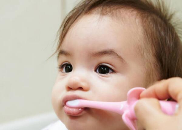 儿童用的电动牙刷品牌 儿童用的电动牙刷品牌哪种较好