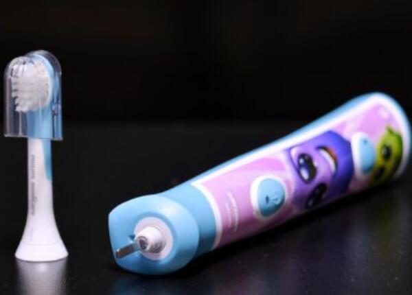 儿童款成人款电动牙刷区别，一篇教你区分成人和儿童电动牙刷