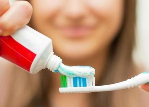 手动牙刷刷不干净怎么办