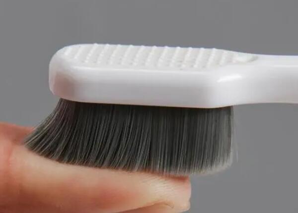 手动牙刷该如何选择？选择手动牙刷的几大技巧