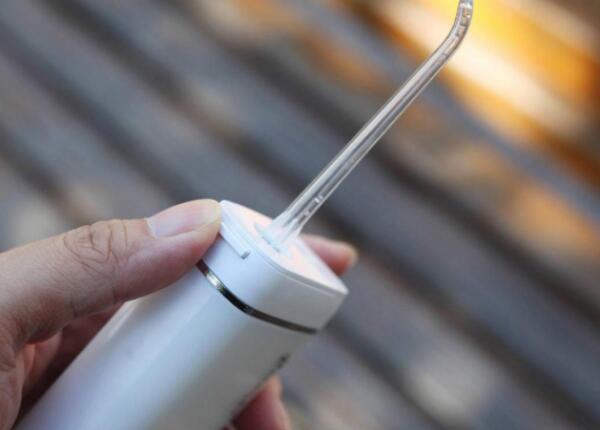 自动牙刷好还是冲牙器好