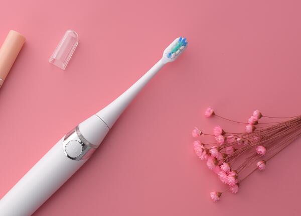 国内电动牙刷价格多少？国内电动牙刷市场价格揭秘