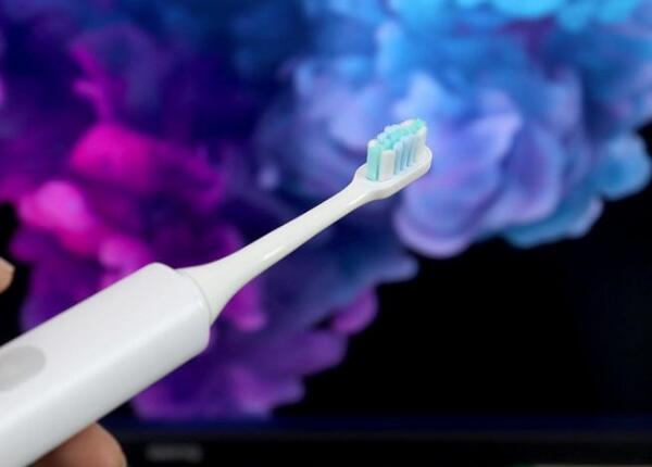 使用电动牙刷手抖正常吗 使用电动牙刷手抖正常吗