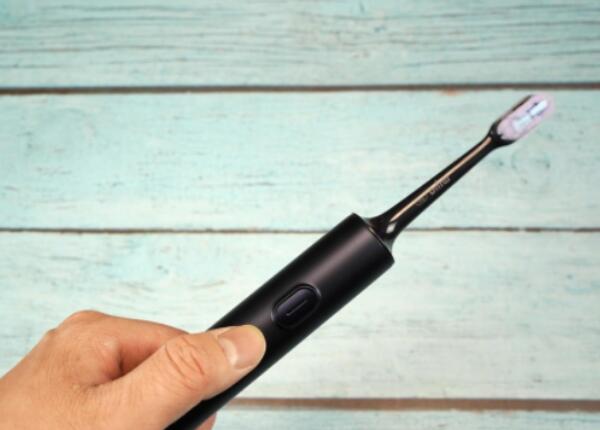 使用电动牙刷手抖怎么办？解决刷牙手抖的几大措施