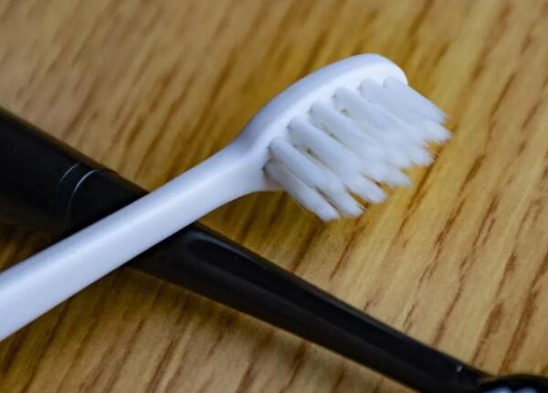 牙刷长的好还是宽的好用？探索牙刷的秘密