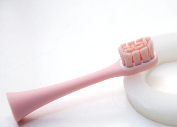 如何选择适合小学生儿童电动牙刷 如何选择适合小学生的儿童电动牙刷