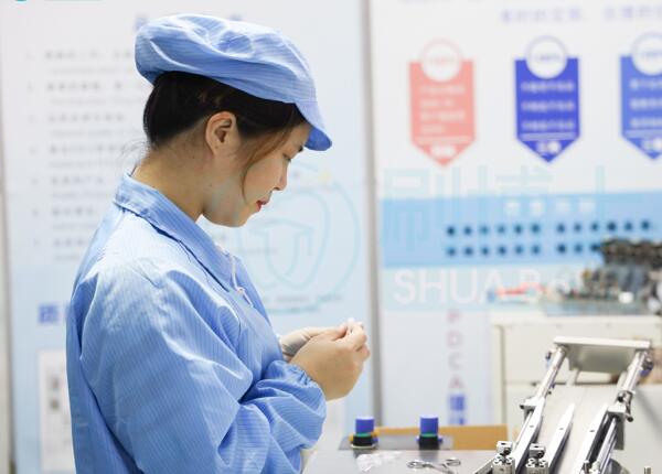 刷博士电动牙刷定制价格大概是多少？